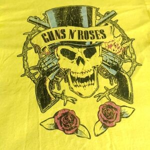 Guns N Roses men's shirt
